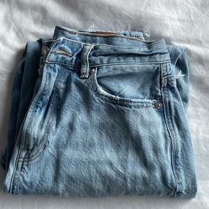 AE Stretch Ripped Mom Jean